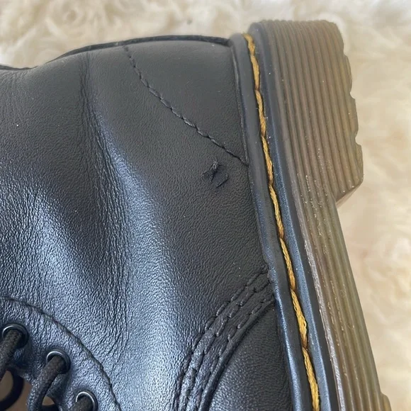 Dr. Martens boots for kids - Picture 8 of 14